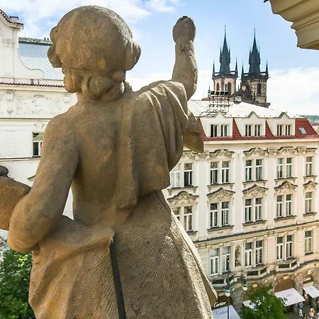 The Old Town Square & Parizska Apartment