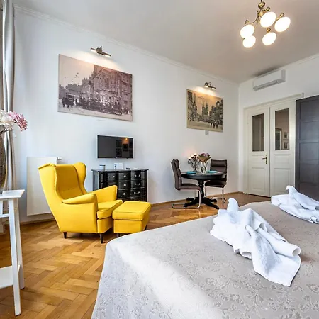 Apartment The Old Town Square & Parizska Prague